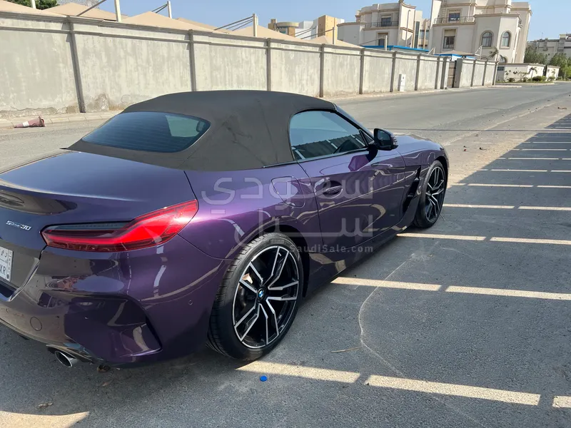 2023 بي ام دبليو الفئة زد 4