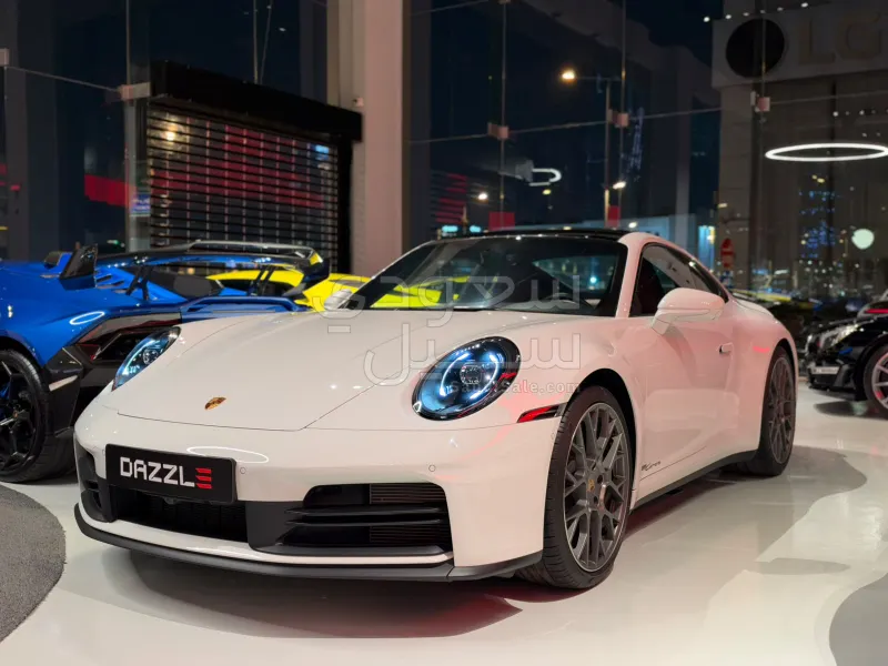 2025 بورش 911 كاريرا