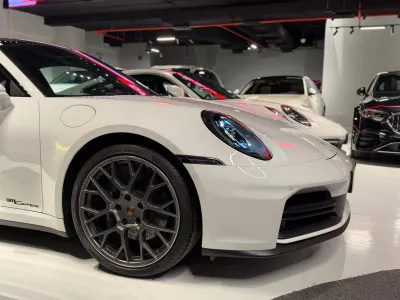 2025 بورش 911 كاريرا