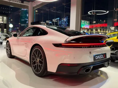2025 بورش 911 كاريرا