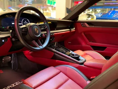 2025 بورش 911 كاريرا