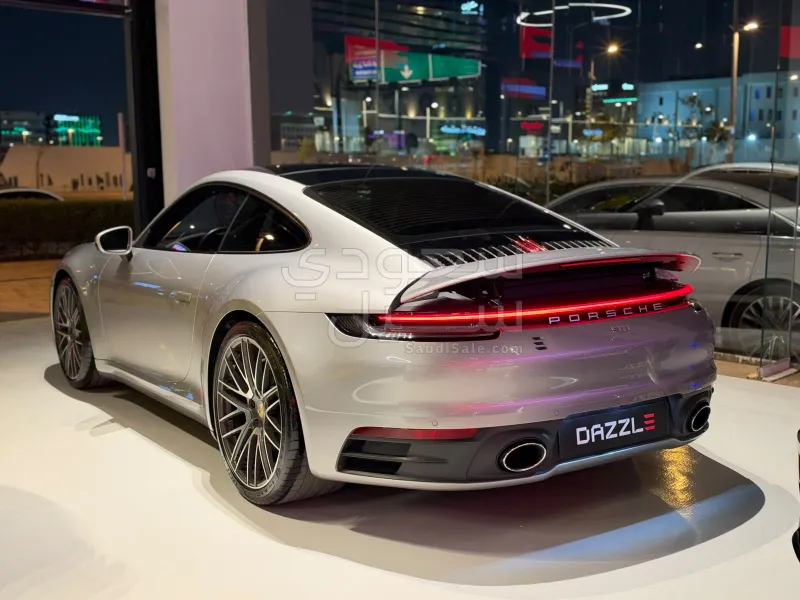 2023 بورش 911 كاريرا