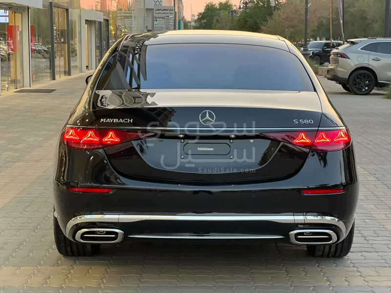2027 مرسيدس - بنز إس 580 مايباخ