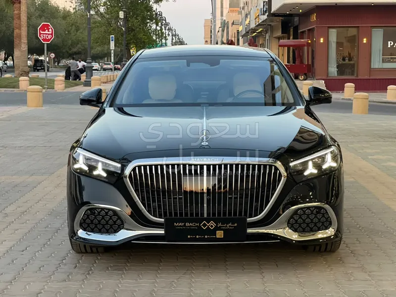 2027 مرسيدس - بنز إس 580 مايباخ