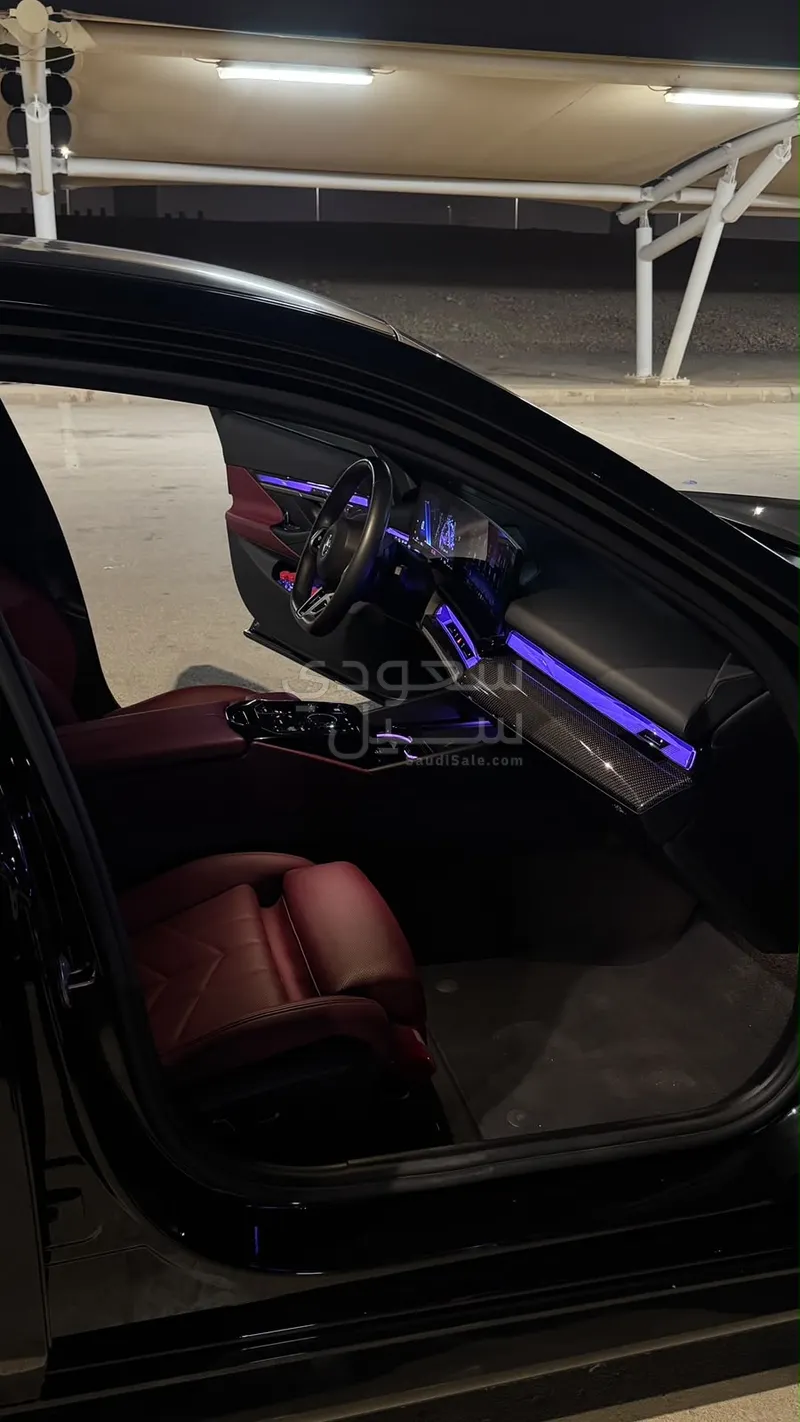 2026 بي ام دبليو الفئة الخامسة 520 أي