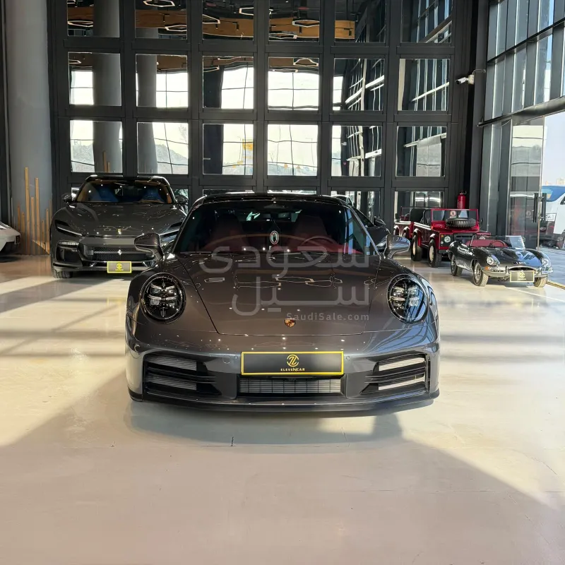 2026 بورش 911 كاريرا