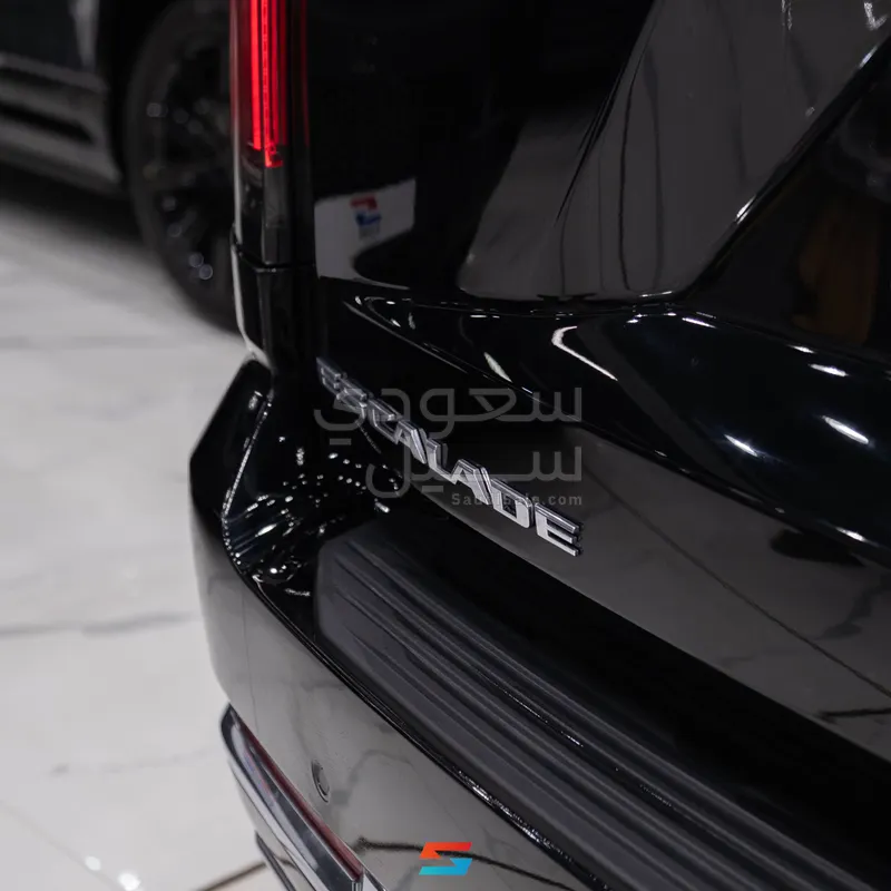 2025 كاديلاك اسكاليد