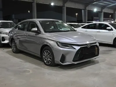 2024 تويوتا ياريس واي