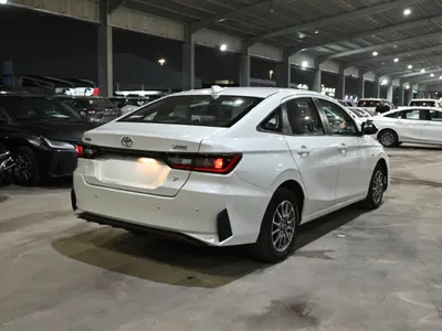 2024 تويوتا ياريس واي