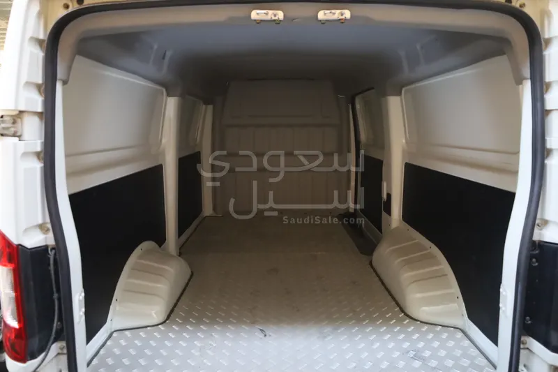 2025 دونج فينج كابتن في