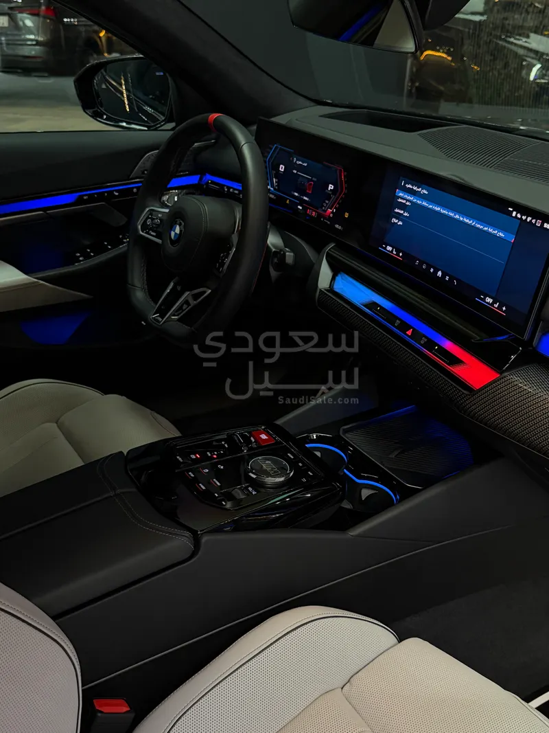 2026 بي ام دبليو الفئة ام إم 5 كومباتيشن باكج
