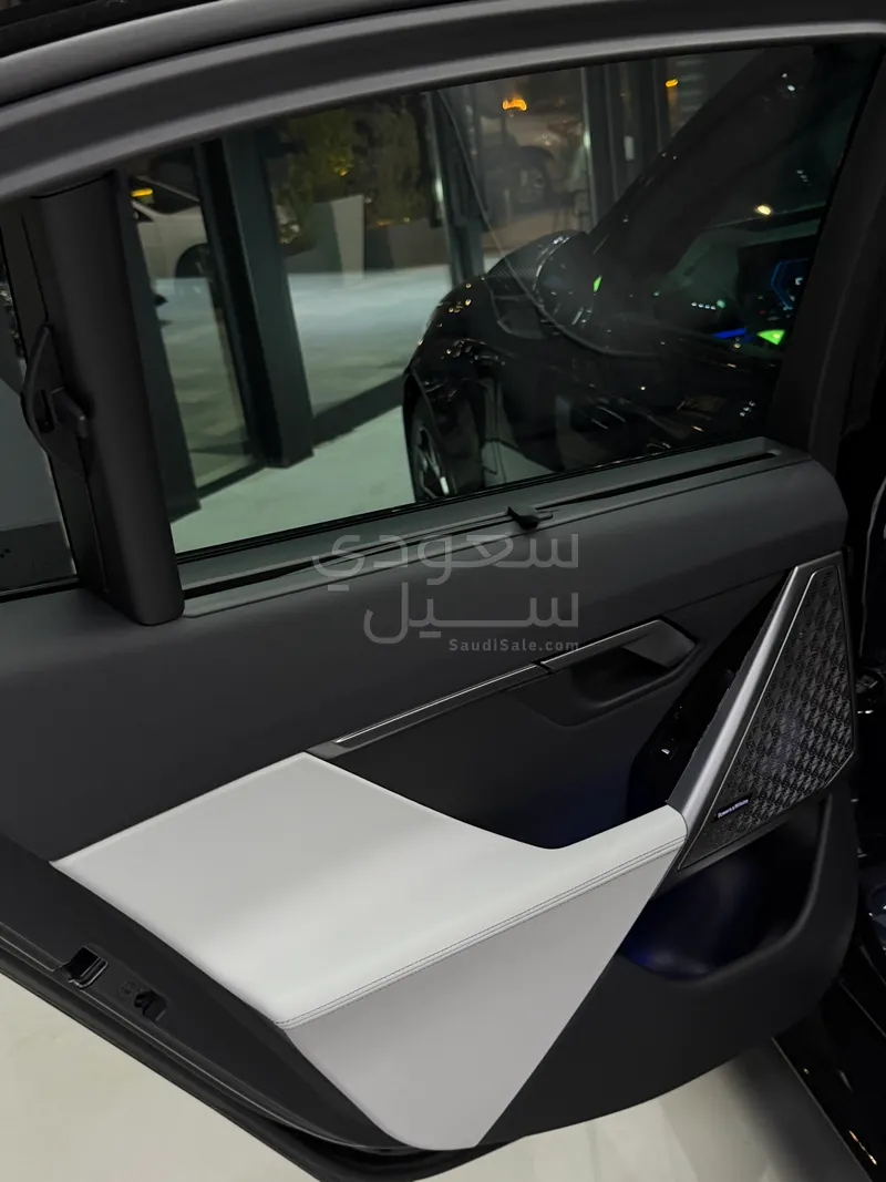 2026 بي ام دبليو الفئة ام إم 5 كومباتيشن باكج