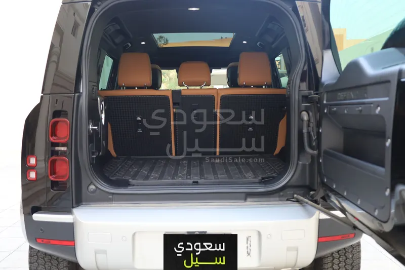 2024 لاند روفر ديفيندر 110 اس اي