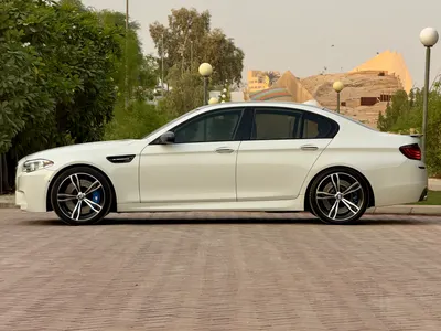 2013 بي ام دبليو الفئة ام إم 5