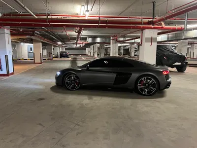 2023 اودي ار 8 في 10 بلس
