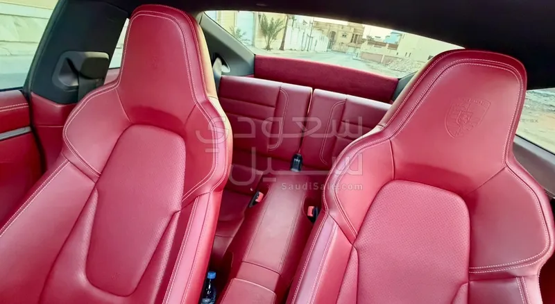 2022 بورش 911 كاريرا اس