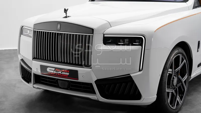 2027 رولز رويس كولينان بلاك بادج