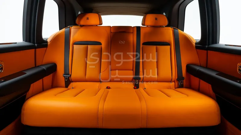 2027 رولز رويس كولينان بلاك بادج