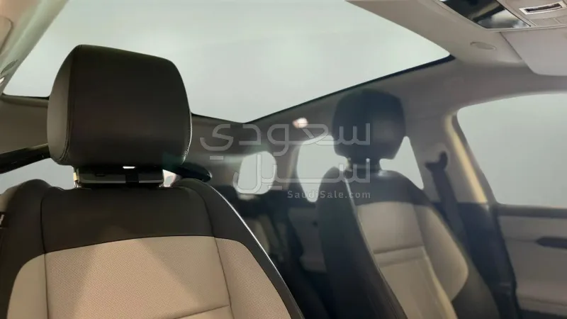2025 لاند روفر رينج روفر ايفوك
