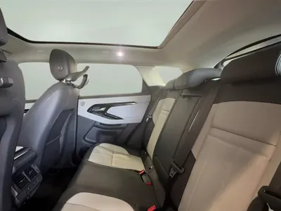 2025 لاند روفر رينج روفر ايفوك