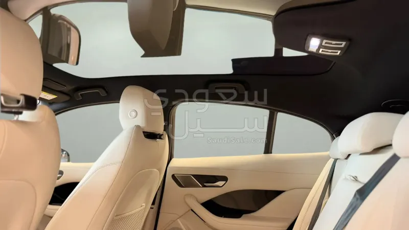 2024 جاكوار اي-بيس