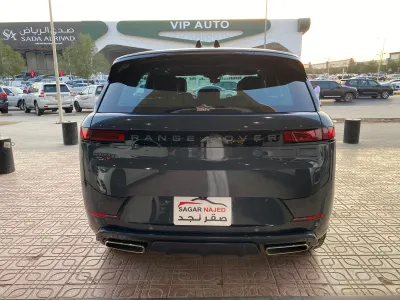 2023 لاند روفر رينج روفر سبورت اس اي