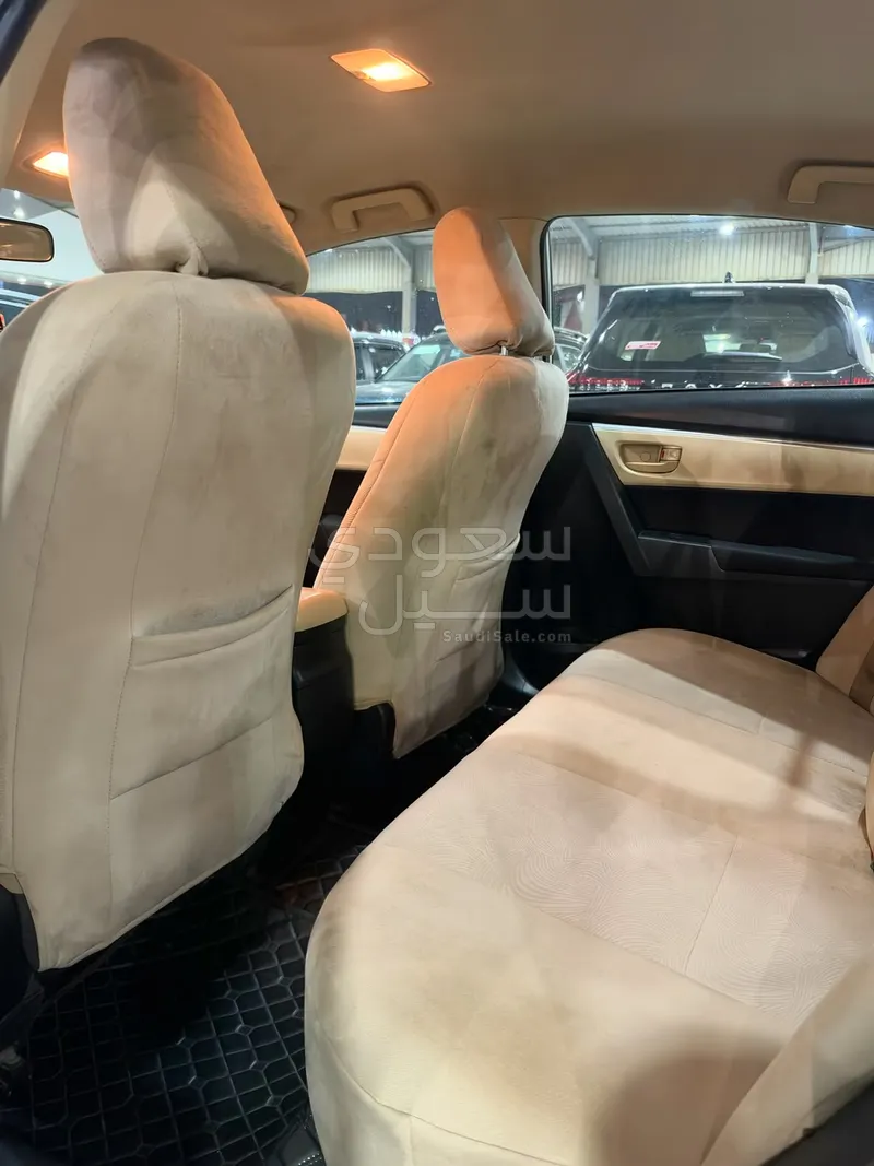2018 تويوتا كورولا