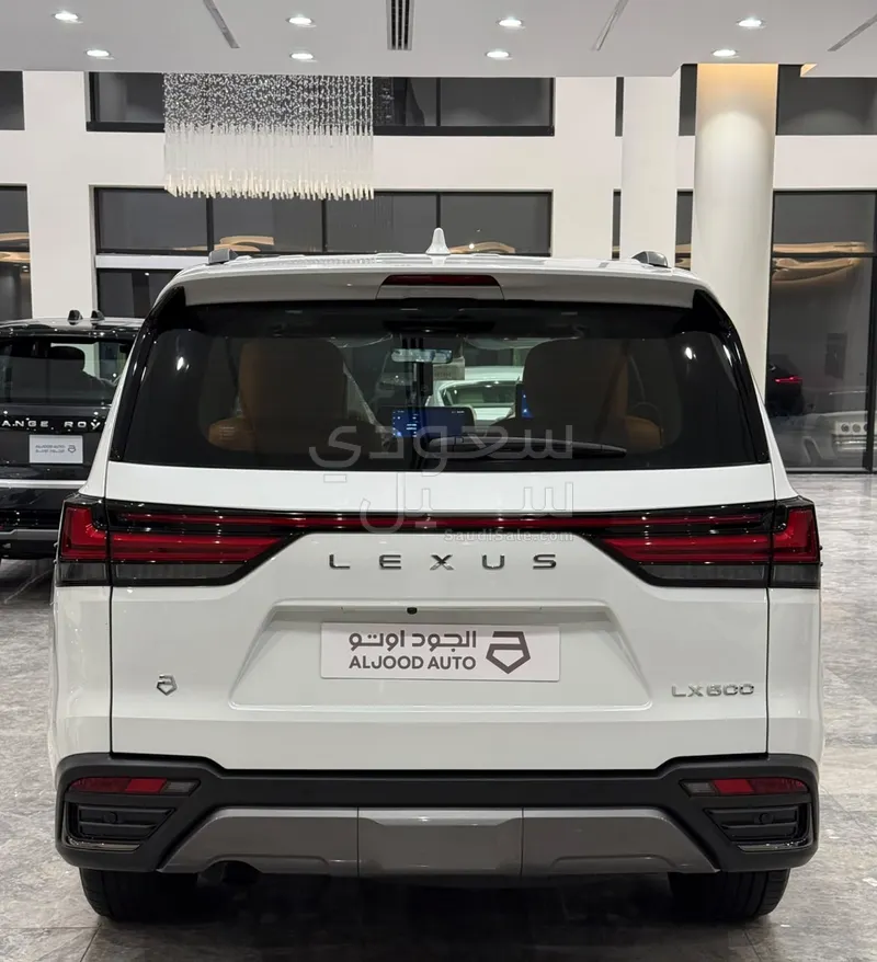 2025 لكزس إل إكس 600 vip بلاك بكج