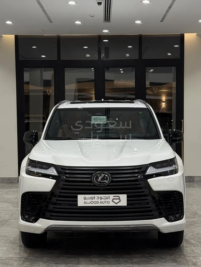 2025 لكزس إل إكس 600 vip بلاك بكج