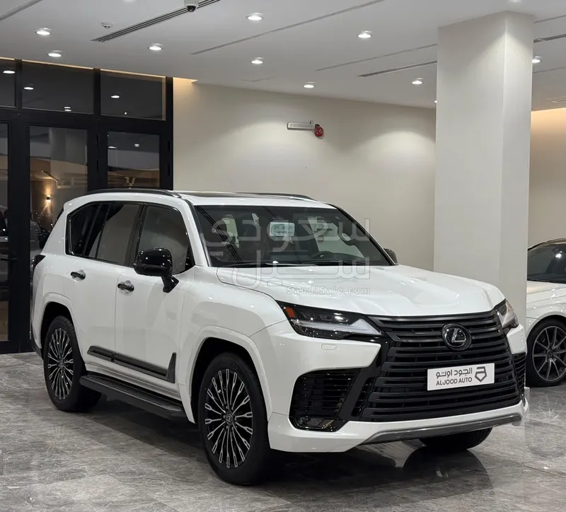 2025 لكزس إل إكس 600 vip بلاك بكج
