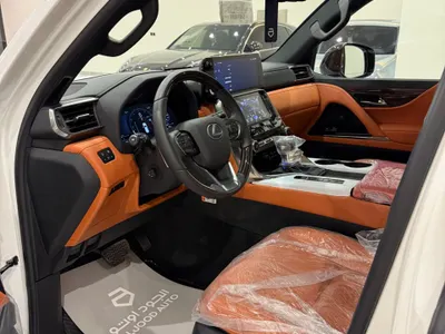 2025 لكزس إل إكس 600 vip بلاك بكج