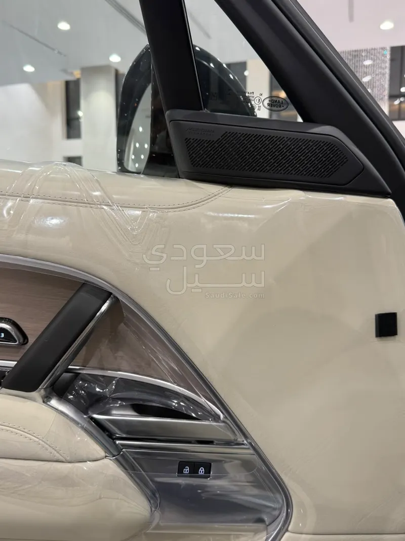 2026 لاند روفر رينج روفر اوتوبيوغرافي