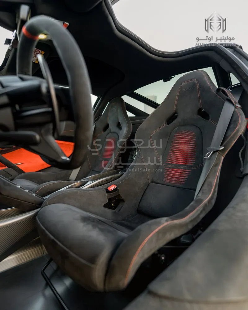 2021 مكلارين 765 إل تي