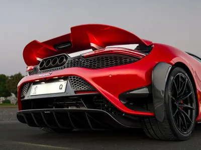 2021 مكلارين 765 إل تي
