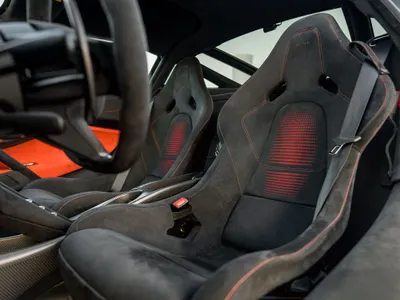 2021 مكلارين 765 إل تي