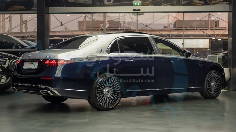 2027 مرسيدس - بنز إس 680 مايباخ