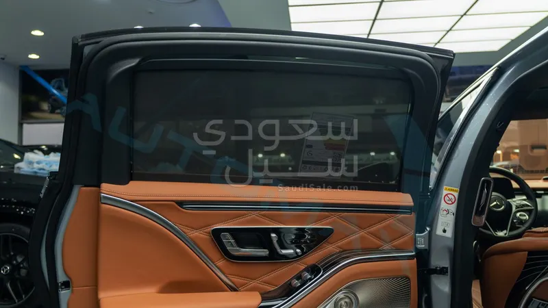 2027 مرسيدس - بنز إس 680 مايباخ