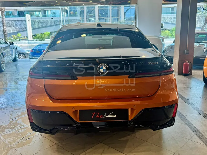 2025 بي ام دبليو الفئة السابعة 740أي