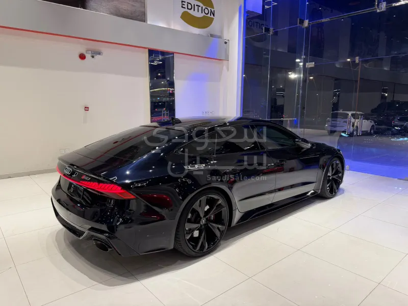 2021 اودي ار اس 7