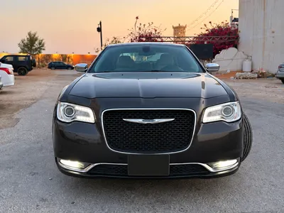 2017 كرايسلر 300 ليميتد