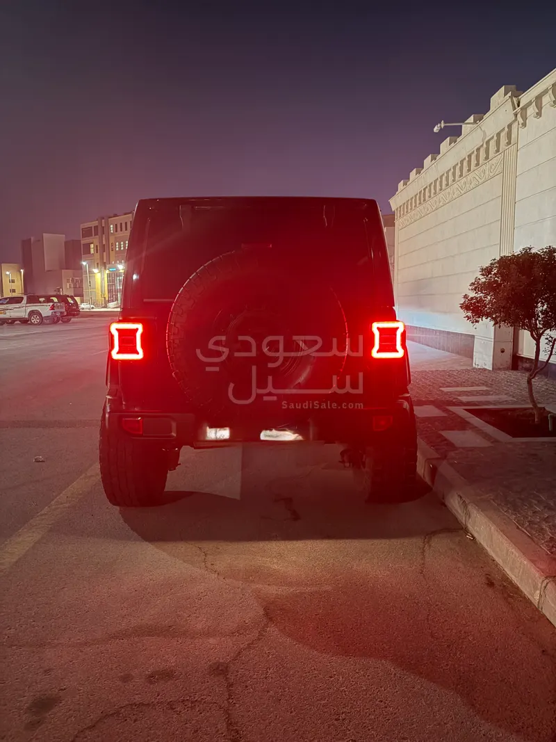 2019 جييب رانجلر صحارى