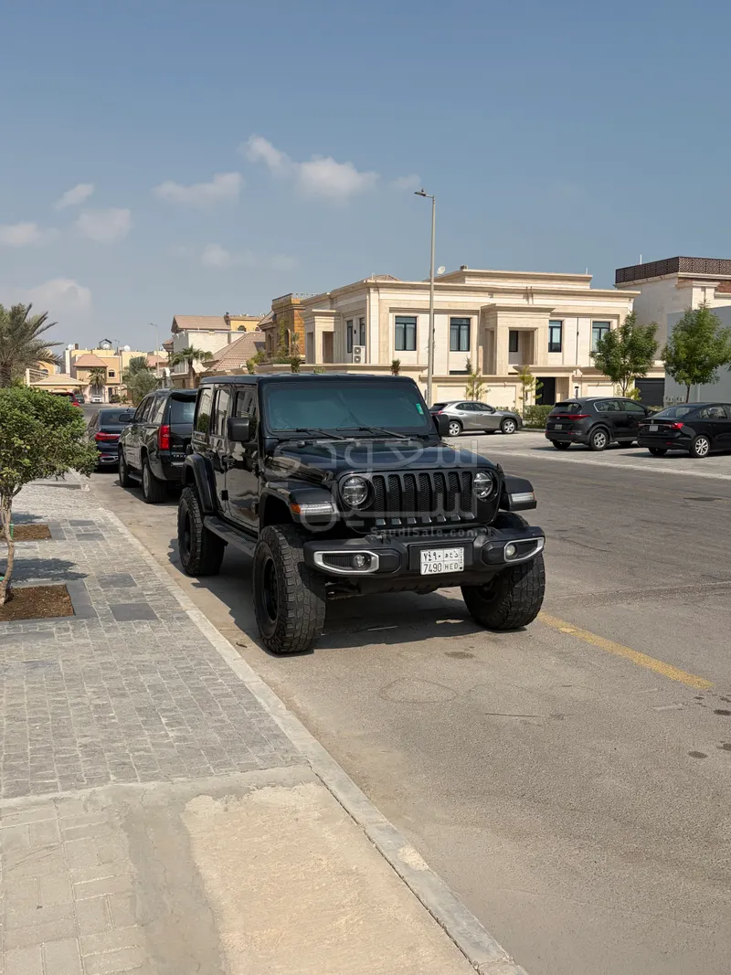 2019 جييب رانجلر صحارى