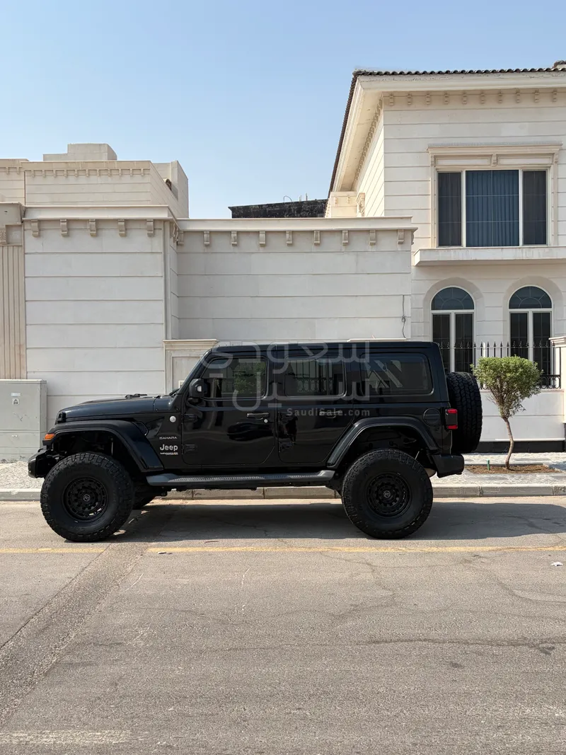 2019 جييب رانجلر صحارى