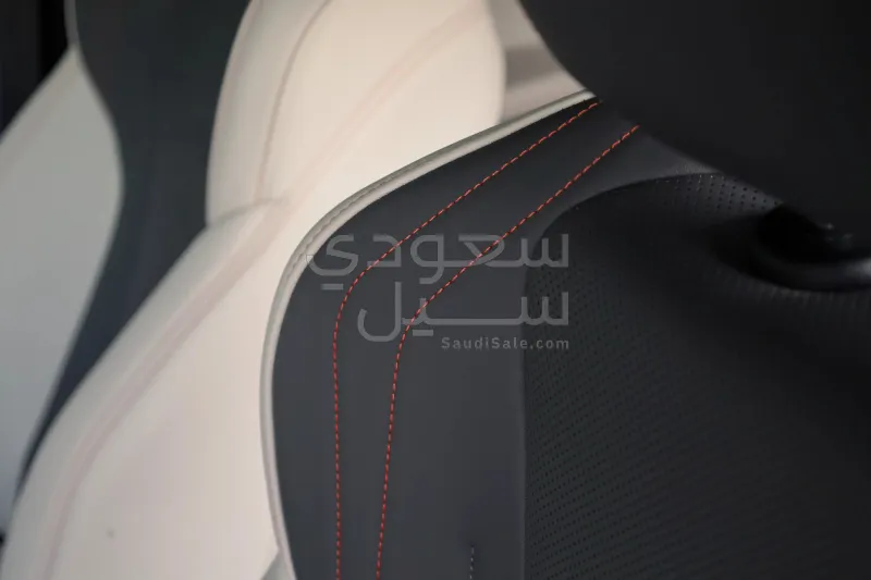 2025 بي ام دبليو الفئة اكس 2