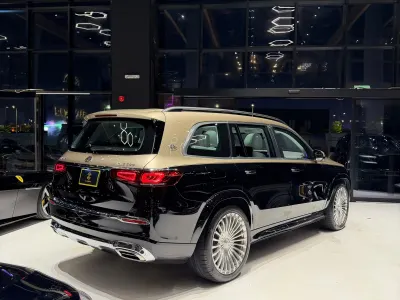 2022 مرسيدس - بنز جي إل إس 600 مايباخ