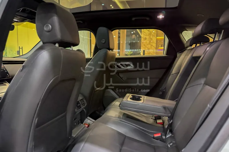 2024 لاند روفر رينج روفر فيلار اس اي