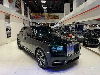 2023 رولز رويس كولينان سلفر بادج