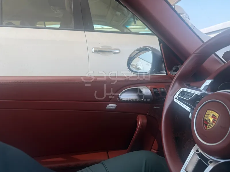 2010 بورش 911 كاريرا 4 اس